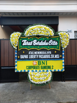 Papan Bunga Duka di Cakranegara Timur