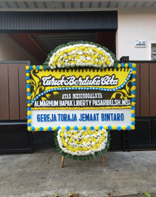 Papan Bunga Duka di Cakranegara Timur